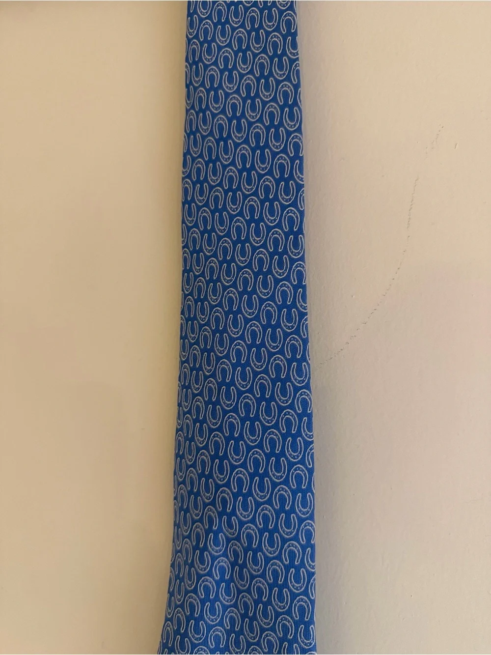 Hermès Men’s Silk Blue Horseshoe Tie Made in France Classic Equestrian Luxury